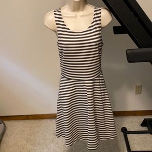NWOT American Eagle sleeveless striped dress. Sz 6